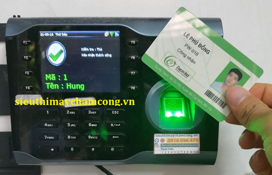 Thẻ cảm ứng từ máy chấm công